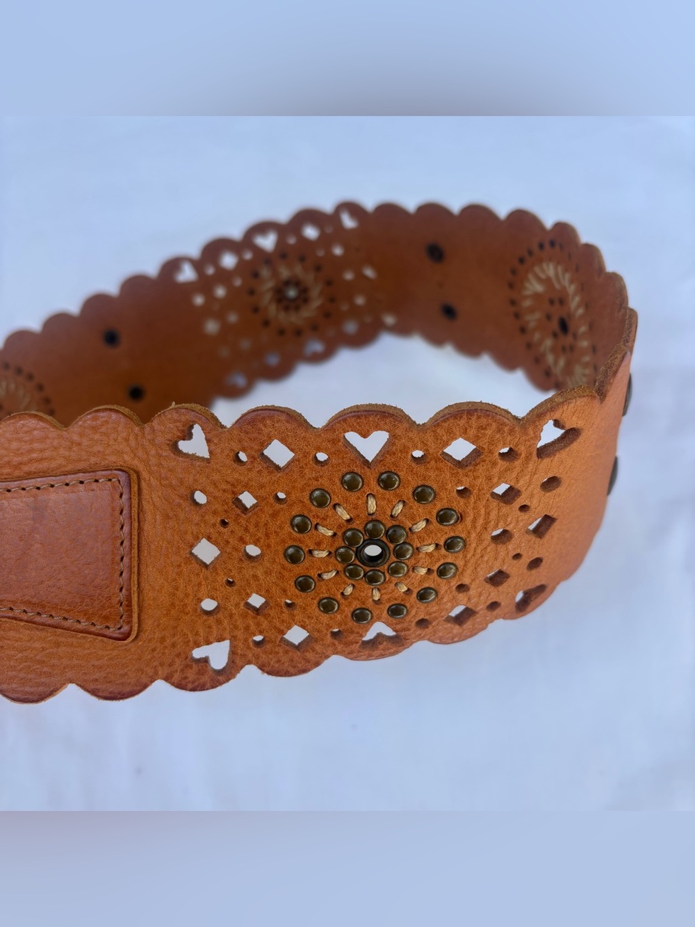 Vintage Olily Belt Brown Leather Scalloped Studded Embossed Italy Size L